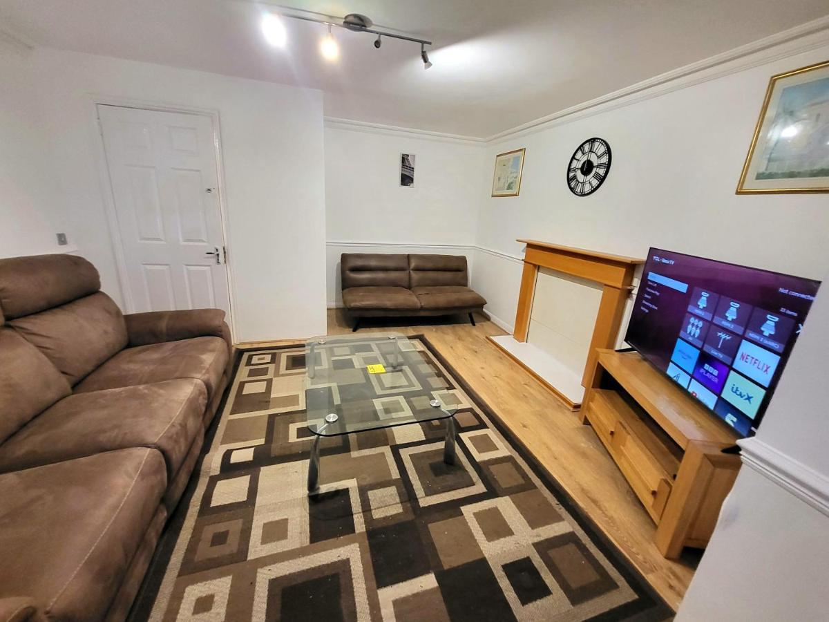 Manor Place Apartment Thamesmead Thamesmead  エクステリア 写真
