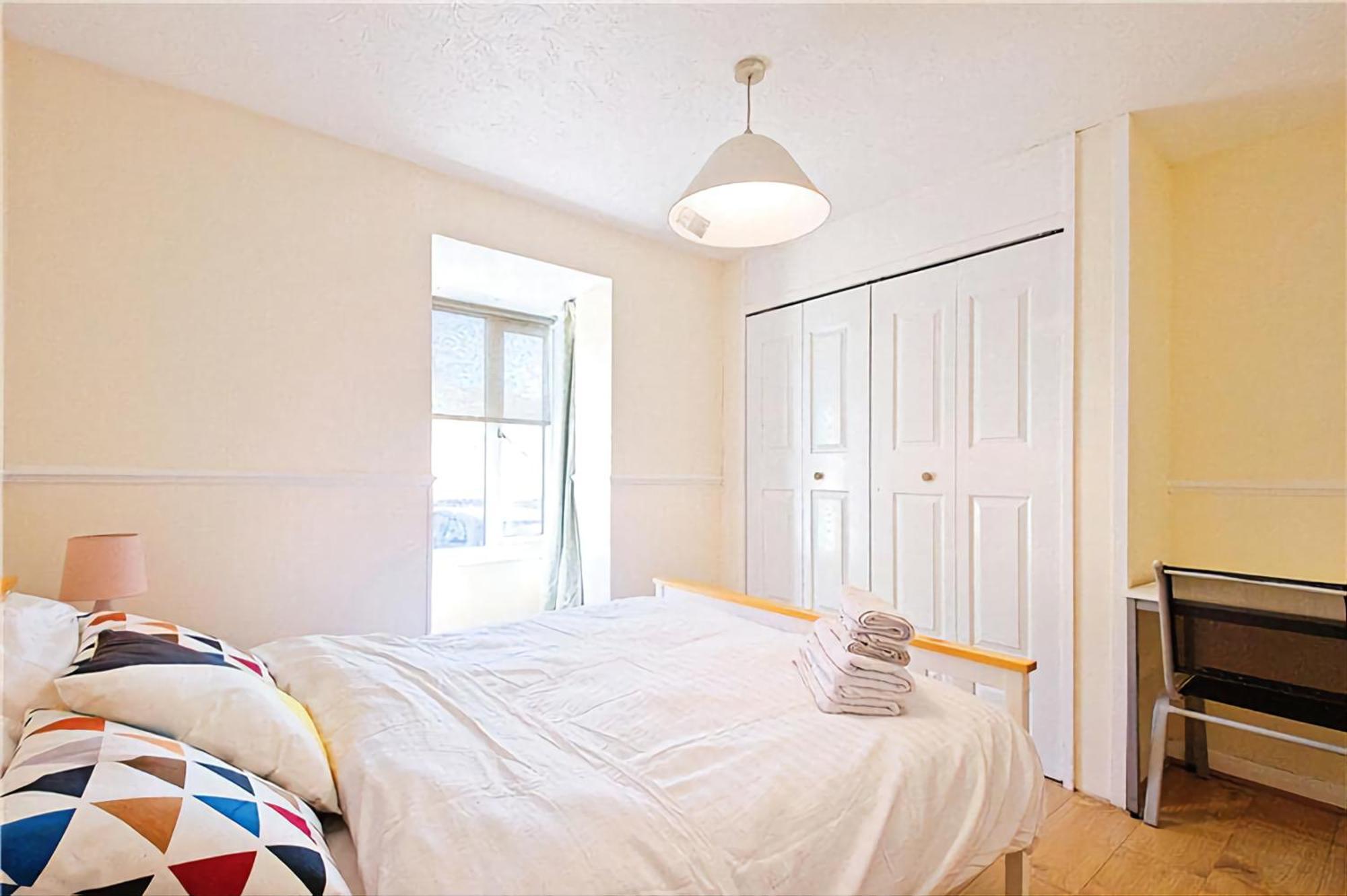 Manor Place Apartment Thamesmead Thamesmead  エクステリア 写真